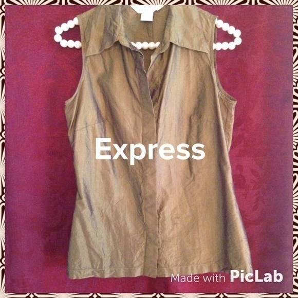 "Say It In Silk" stunning top💚💚 - Picture 1 of 4